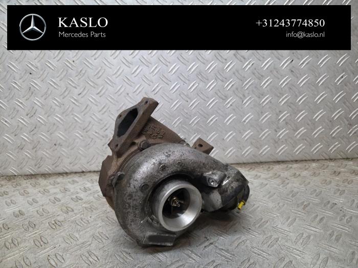 Używane Turbo Mercedes C (W203) 2.2 C-220 CDI 16V Cena € 200,00 Procedura marży oferowane przez kaslo auto parts