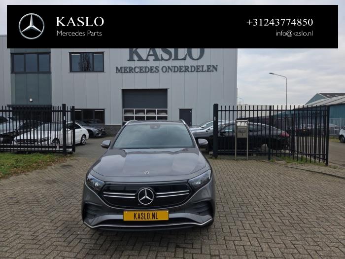 Używane Panel przedni Mercedes EQA (N243) 250 67 kWh Cena na żądanie oferowane przez kaslo auto parts