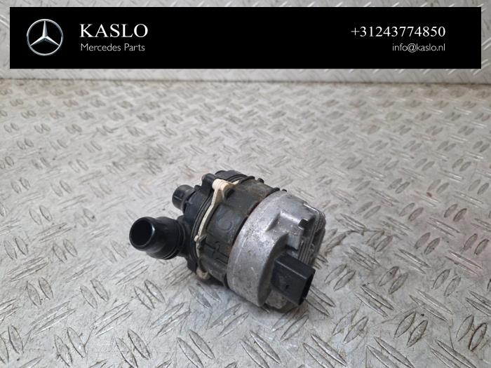 Begagnade Vattenpump Mercedes EQA (N243) 250 67 kWh Pris € 125,00 Marginaltabell erbjuds av kaslo auto parts