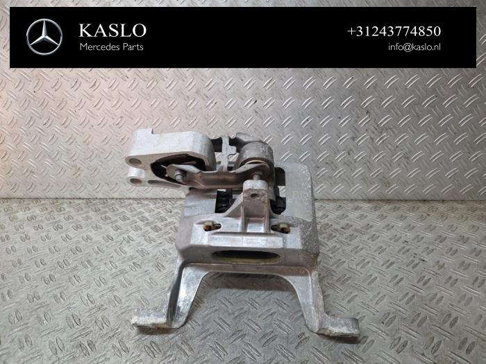 Used Engine mount Mercedes EQA (N243) 250 67 kWh Price € 100,00 Margin scheme offered by kaslo auto parts