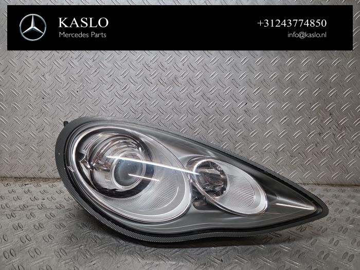 Używane Reflektor prawy Porsche Panamera (970) 4.8 V8 32V 4S Cena € 1.250,00 Procedura marży oferowane przez kaslo auto parts