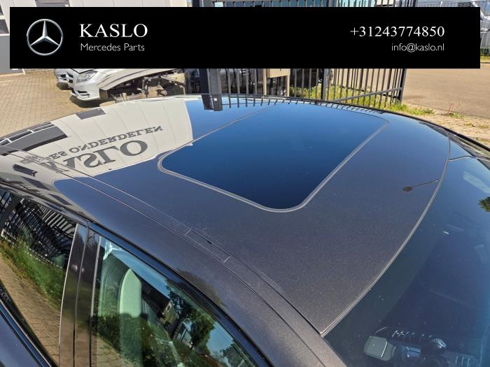 Używane Szyberdach Porsche Panamera (970) 4.8 V8 32V 4S Cena € 300,00 Procedura marży oferowane przez kaslo auto parts