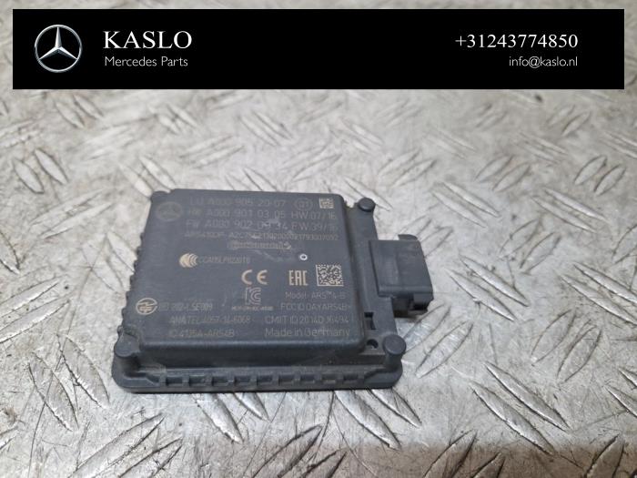 Begagnade Radarsensor Mercedes E (W213) E-200d 2.0 Turbo 16V Pris € 250,00 Marginaltabell erbjuds av kaslo auto parts