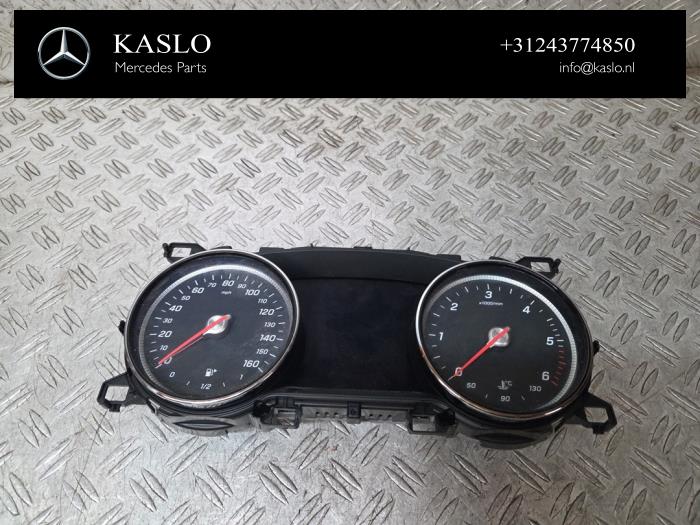 Begagnade Instrumentpanel Mercedes E (W213) E-200d 2.0 Turbo 16V Pris € 250,00 Marginaltabell erbjuds av kaslo auto parts