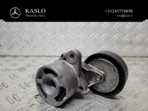 Spanrolle multiriem van een Mercedes-Benz E (W213) E-300d 2.0 Turbo 16V 2020