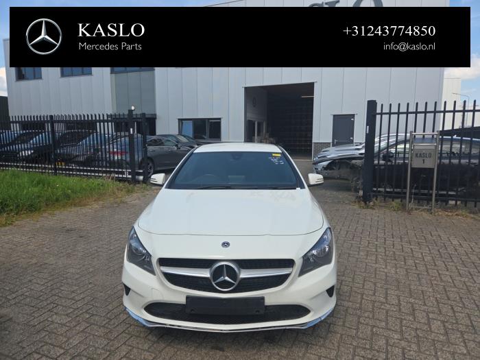 Używane Maska Mercedes CLA (117.3) 1.6 CLA-180 16V Cena € 500,00 Procedura marży oferowane przez kaslo auto parts