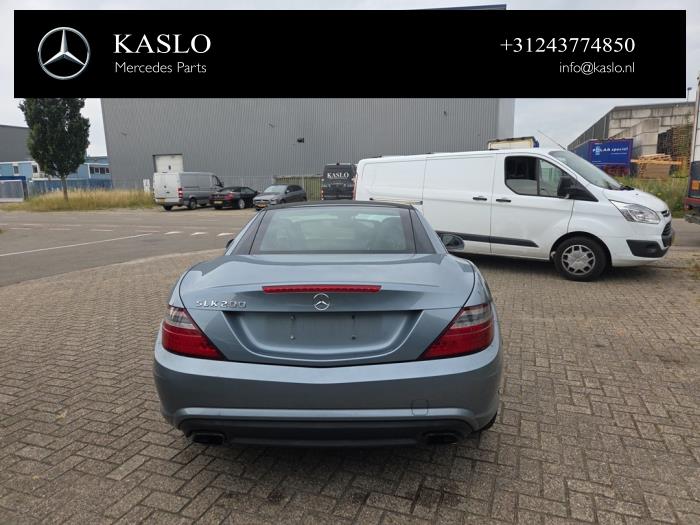 Begagnade Baklucka Mercedes SLK (R172) 1.8 200 16V BlueEFFICIENCY Pris € 400,00 Marginaltabell erbjuds av kaslo auto parts