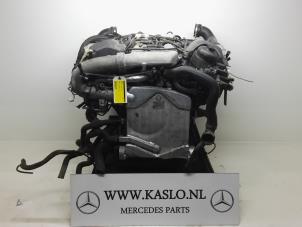 Used Engine Mercedes S (W220) 4.0 S-400 CDI V8 32V Price on request offered by kaslo auto parts