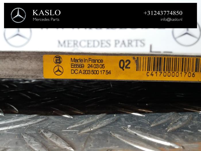 Klima Kondensor van een Mercedes-Benz SLK (R171) 1.8 200 K 16V 2005