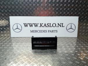 Gebrauchte Heizung Bedienpaneel Mercedes E Estate (S212) E-350 CGI V6 24V BlueEfficiency Preis € 30,00 Margenregelung angeboten von kaslo auto parts