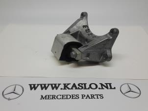 Usagé Support moteur Mercedes E Estate (S212) Prix sur demande proposé par kaslo auto parts