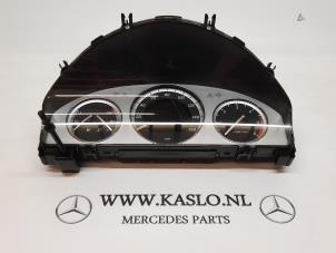 Używane Licznik kilometrów KM Mercedes C (W204) Cena na żądanie oferowane przez kaslo auto parts