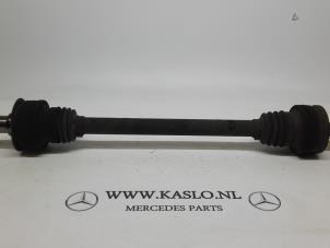 Usados Eje de transmisión derecha detrás Mercedes C Sportcoupé (C203) 1.8 C-180K 16V Precio de solicitud ofrecido por kaslo auto parts