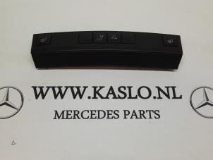 Używane Przelacznik ogrzewania fotela Mercedes E (W212) Cena na żądanie oferowane przez kaslo auto parts