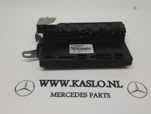 Used Fuse box Mercedes E-Klasse Price on request offered by kaslo auto parts