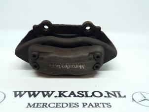 Used Front brake calliper, right Mercedes ML I (163) Price € 100,00 Margin scheme offered by kaslo auto parts