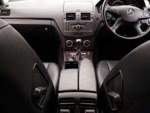 Używane Poduszka powietrzna kolanowa prawa Mercedes C (W204) 2.2 C-250 CDI 16V BlueEFFICIENCY Cena na żądanie oferowane przez kaslo auto parts