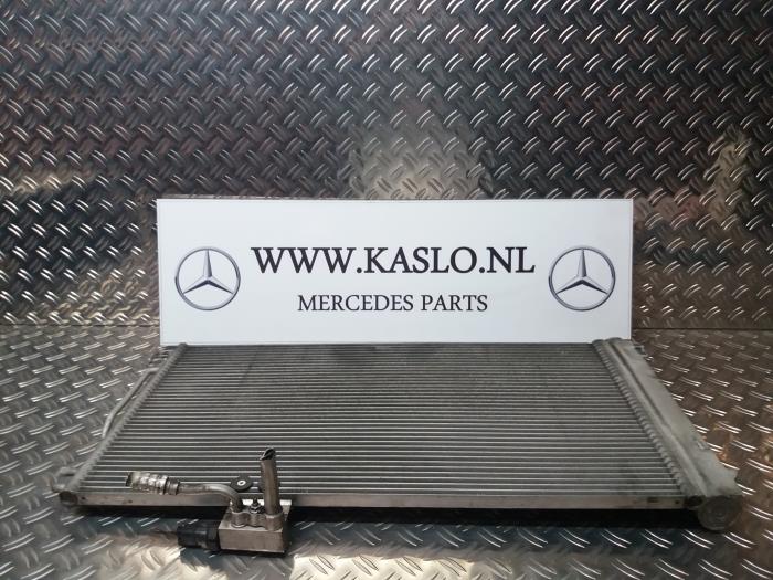 Air conditioning condenser from a Mercedes-Benz SLK (R171) 1.8 200 K 16V 2007