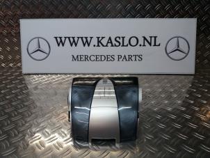 Used Interior lighting, front Mercedes SLK (R171) 1.8 200 K 16V Price € 75,00 Margin scheme offered by kaslo auto parts