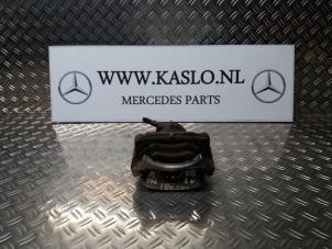 Gebrauchte Bremszange links vorne Mercedes A (W176) 1.5 A-180 CDI, A-180d 16V Preis € 75,00 Margenregelung angeboten von kaslo auto parts