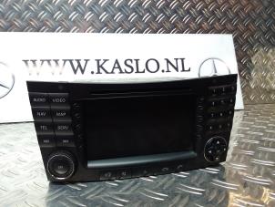Used Radio CD player Mercedes CLS (C219) 320 CDI 24V Price € 300,00 Margin scheme offered by kaslo auto parts