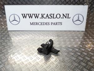 Usagé Robinet chauffage électrique Mercedes SL (R230) 3.7 SL-350 V6 18V Prix sur demande proposé par kaslo auto parts