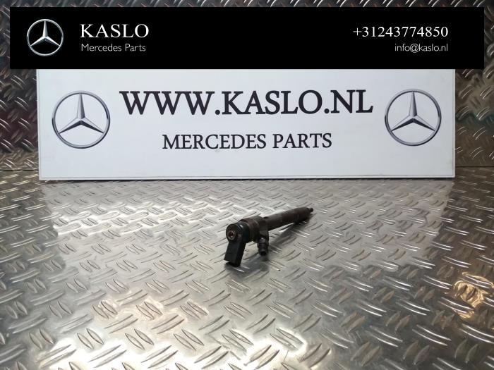Usagé Injecteurs Mercedes A (W169) 2.0 A-160 CDI 16V Prix € 50,00 Règlement à la marge proposé par kaslo auto parts