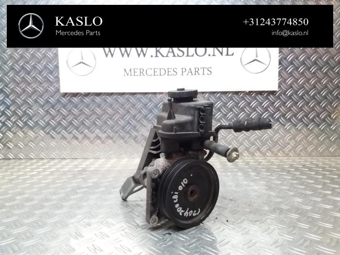 Usagé Pompe de direction Mercedes C (W204) 2.2 C-200 CDI 16V BlueEFFICIENCY Prix € 100,00 Règlement à la marge proposé par kaslo auto parts