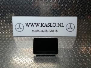 Usados Pantalla interior Mercedes A (W176) 1.5 A-180 CDI, A-180d 16V Precio € 150,00 Norma de margen ofrecido por kaslo auto parts