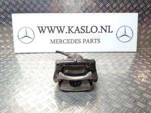 Gebrauchte Bremszange links vorne Mercedes A (W176) 1.5 A-180 CDI, A-180d 16V Preis € 75,00 Margenregelung angeboten von kaslo auto parts