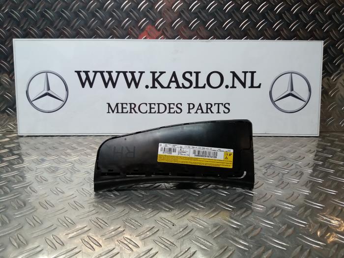 Poduszka powietrzna boczna z Mercedes-Benz A (W176) 1.5 A-180 CDI, A-180d 16V 2015
