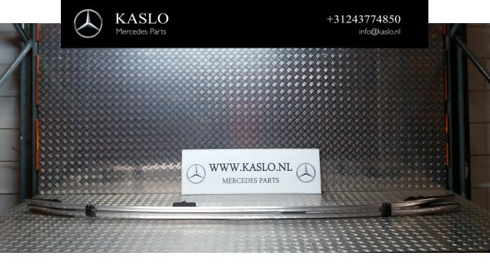 Begagnade Takräcken Mercedes E Estate (S212) E-350 CGI V6 24V BlueEfficiency Pris på förfrågan erbjuds av kaslo auto parts