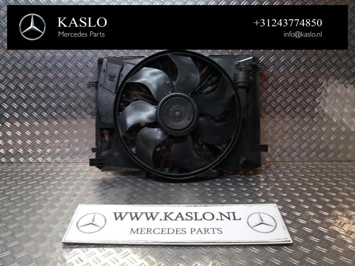 Gebrauchte Kühlerventilator Mercedes C Estate (S204) 1.6 C-180 16V BlueEfficiency Preis auf Anfrage angeboten von kaslo auto parts