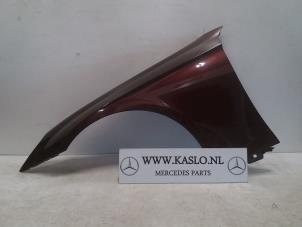Used Front wing, left Mercedes CLS (C219) 320 CDI 24V Price € 200,00 Margin scheme offered by kaslo auto parts