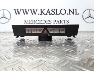Used Seat heating switch Mercedes SLK (R171) 3.5 350 V6 24V Price on request offered by kaslo auto parts