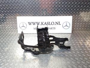 Used Front bumper corner, left Mercedes C Sportcoupé (C203) 1.8 C-180K 16V Price on request offered by kaslo auto parts