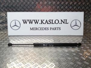 Used Rear gas strut, right Mercedes ML II (164/4JG) 3.0 ML-280 CDI 4-Matic V6 24V Price on request offered by kaslo auto parts
