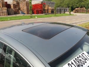 Used Glass sunroof Mercedes CLS (C219) 350 CGI 3.5 V6 24V Price on request offered by kaslo auto parts