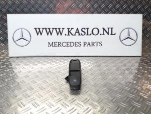 Used Phone holder Mercedes CLS (C219) 500 5.0 V8 24V Price on request offered by kaslo auto parts