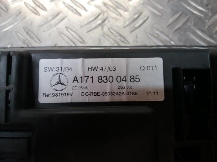 Panel de control de calefacción de un Mercedes-Benz SLK (R171) 1.8 200 K 16V 2005