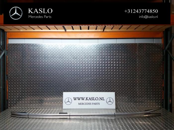 Mercedes W204 Roof rack kits stock | ProxyParts.com