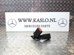 Gebrauchte Sicherheitsgurt Schließe rechts hinten Mercedes A (W176) 1.6 A-180 16V Preis auf Anfrage angeboten von kaslo auto parts