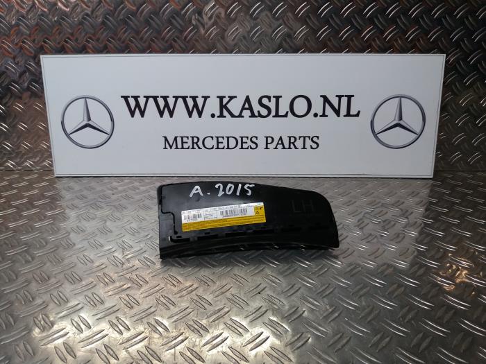 Airbag lateral de un Mercedes-Benz A (W176) 1.6 A-180 16V 2015
