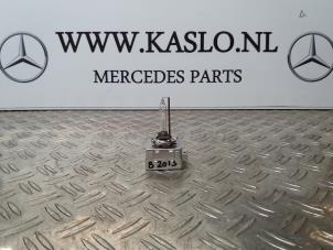 Used Xenon bulb Mercedes B (W246,242) 1.8 B-180 CDI BlueEFFICIENCY 16V Price on request offered by kaslo auto parts