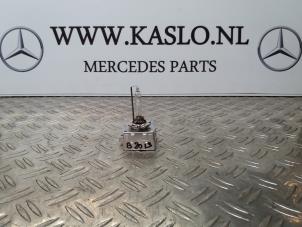 Used Xenon bulb Mercedes B (W246,242) 1.8 B-180 CDI BlueEFFICIENCY 16V Price on request offered by kaslo auto parts