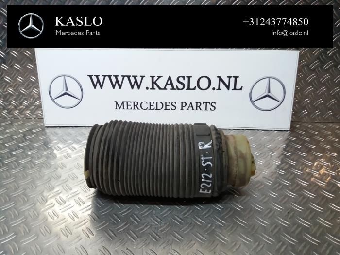 Używane Miech Mercedes E Estate (S212) E-350 CDI V6 24V BlueEfficiency Cena € 150,00 Procedura marży oferowane przez kaslo auto parts
