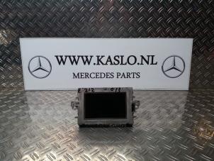 Usados Pantalla interior Mercedes E (W212) E-220 CDI 16V BlueEfficiency Precio € 50,00 Norma de margen ofrecido por kaslo auto parts