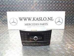 Usados Panel de control de navegación Mercedes E (W212) E-220 CDI 16V BlueEfficiency Precio € 400,00 Norma de margen ofrecido por kaslo auto parts