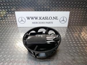 Used Jack Mercedes C Estate (S204) 2.2 C-250 CDI 16V BlueEfficiency Price on request offered by kaslo auto parts