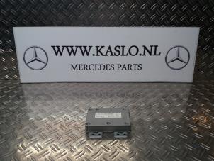 Używane Interfejs telefoniczny Mercedes C Estate (S204) 2.2 C-250 CDI 16V BlueEfficiency Cena € 75,00 Procedura marży oferowane przez kaslo auto parts